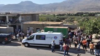 Mersin’de boşanma aşamasındaki eşinin tabancayla vurduğu kadın öldü