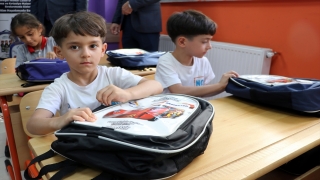 Gaziantep’te 75 bin ilkokul öğrencisine ücretsiz çanta ve kırtasiye malzemesi