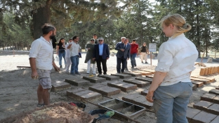 Hatay Valisi Doğan, Aççana Höyük’teki sezon kazısını inceledi