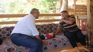 Adana’da hayırsever vatandaş şehit ağabeyi anısına çocukları sünnet ettiriyor