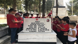 Osmaniye’de öğrenciler, okullarına adı verilen şehidin mezarını ziyaret etti