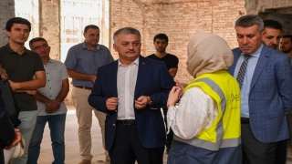 Antalya’da eski Merkez Bankası binasında restorasyon çalışması yapılıyor