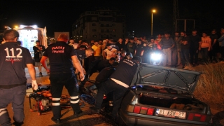 Hatay’da devrilen otomobilin sürücüsü öldü