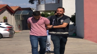 Adana’da iki kişiyi tüfekle yaraladıkları iddia edilen iki zanlı tutuklandı