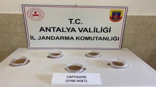 Antalya’da 5 bin 700 sentetik hap ele geçirildi, 1 kişi gözaltına alındı