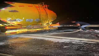 Osmaniye’de mazot yüklü tanker seyir halindeyken alev aldı