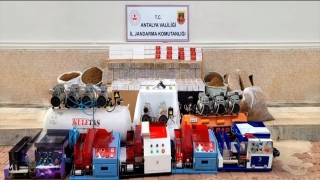 Antalya’da kaçakçılık operasyonunda 6 kişi yakalandı