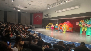 Çizgi film karakteri Niloya, Antalya’da çocuklarla buluştu