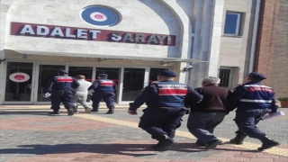 Isparta’da iki tırın yakıt deposundan motorin çaldıkları iddiasıyla 2 şüpheli tutuklandı