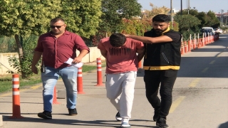 Adana’da bir kişiyi bıçakla yaraladıkları iddiasıyla 2 zanlı tutuklandı