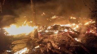 Serik’te yangın çıkan baraka kullanılamaz hale geldi