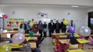 Kahramanmaraş’ta hemşirelik bölümü öğrencilerinden ihtiyaç sahibi öğrencilere destek
