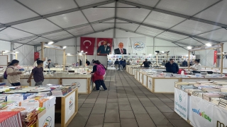 İskenderun 4. Kitap Günleri Fuarı başladı