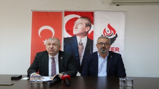 Zafer Partisi Genel Başkanı Özdağ Antalya’da esnafı ziyaret etti