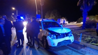 Antalya’da pikap ile hafif ticari aracın çarpıştığı kazada 5 kişi yaralandı