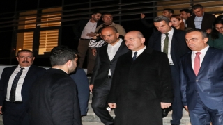 İçişleri Bakanı Soylu, Kilis’te terör saldırısında yaralanan güvenlik görevlilerini ziyaret etti
