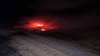 Adana’da bekçi, kilitlenip ateşe verildiği ileri sürülen kulübede yaralandı