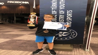 Gökkuşağı Koleji’ne ”Avrupa Gençler Satranç Şampiyonası”nda bronz madalya