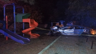 Alanya’da devrilerek çocuk parkına düşen otomobilin sürücüsü öldü