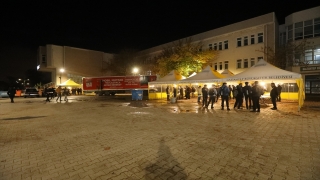 Gaziantep Üniversitesi’ne kurulan ”mobil mutfak”tan 20 bin öğrenci yararlandı