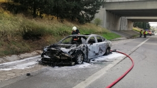 Mersin’de otomobilde çıkan yangın söndürüldü