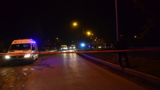 Antalya’da ”dur” ihtarına uymayan şüphelilerin açtığı ateş sonucu 2 polis yaralandı