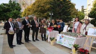 Erdemli’de meslek liselilerin yaptıkları ürünler tanıtıldı