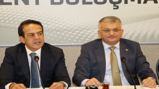 Antalya Valisi Yazıcı, ”Kent Buluşmaları” toplantısında konuştu