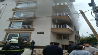 Hatay’da apartman dairesinde çıkan yangın söndürüldü