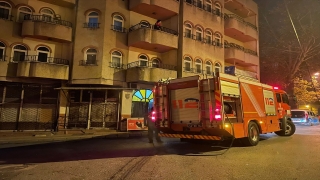 Kahramanmaraş’ta kömürlükte çıkan yangın söndürüldü