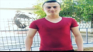 Mersin’de duvara çarpan otomobilin sürücüsü öldü, kardeşi yaralandı