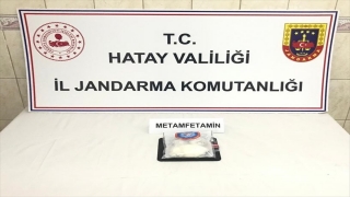 Hatay’da uyuşturucu ticareti yaparken yakalanan 2 zanlı tutuklandı