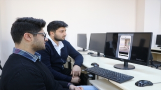 Üniversiteliler görme engellilerin hayatını kolaylaştırmak için yazılım geliştirdi