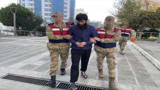 Sınır hattında yakalanan DEAŞ’lı terörist, Hatay’da adliyeye sevk edildi