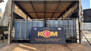 Mersin’de bir kamyonda 14 bin litre karışımlı akaryakıt ele geçirildi