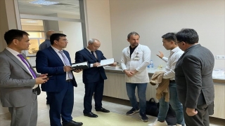 Özbekistan’dan akademisyenler, ÇÜMERLAB’ı ziyaret etti