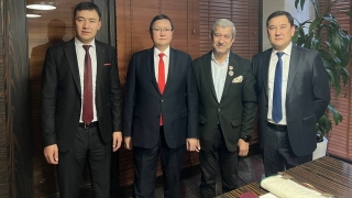 Kırgızistan’dan Mevlüt Yeni’ye onur ödülü