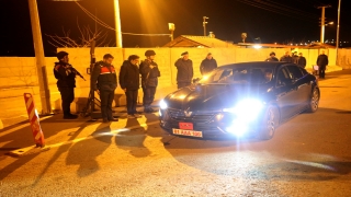 Adana Jandarma Bölge Komutanı Tümgeneral Bulut’tan nöbetteki güvenlik güçlerine ziyaret