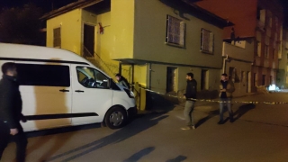 Adana’da bir evin bahçesinde içi boş el bombası bulundu