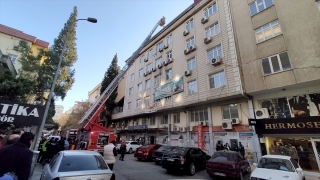 Kahramanmaraş’ta eski hastane binasında çıkan yangın söndürüldü