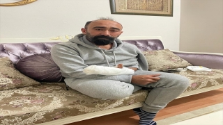 Antalya’da başına parke taşıyla vurulan taksici ağır yaralandı
