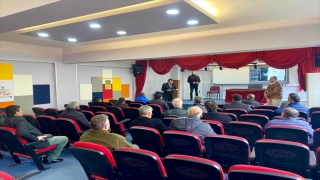 Karataş’ta muhtarlara Aile Okulu Projesi tanıtıldı