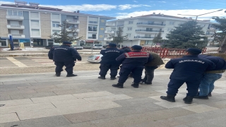 Antalya’da yakalanan 3 hırsız tutuklandı