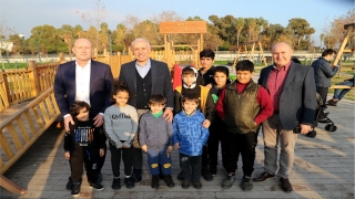 Mersin’de geri dönüşüm malzemeleri çocuk parkına dönüşüyor