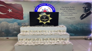 Hatay’da otomobilde 193 bin uyuşturucu hap ele geçirildi