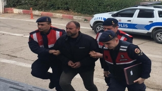 Adana’da suçüstü yakalanan hırsızlık zanlısı tutuklandı