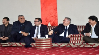 Adana Valisi Süleyman Elban, Yüreğir’de muhtar ve vatandaşlarla görüştü