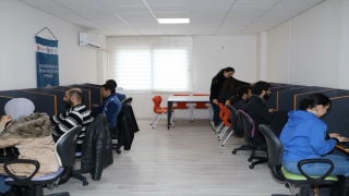 Akdeniz Belediyesinin projesiyle 24 genç istihdam edildi