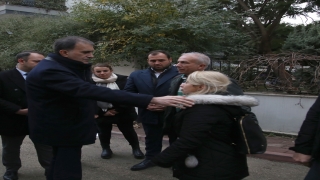 AK Parti Sözcüsü Çelik, depremde yıkılan Adana’daki binalarda incelemelerde bulundu: