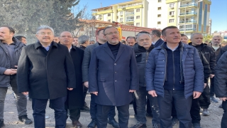 Bakan Kasapoğlu, Osmaniye’de deprem bölgesinde incelemelerde bulundu